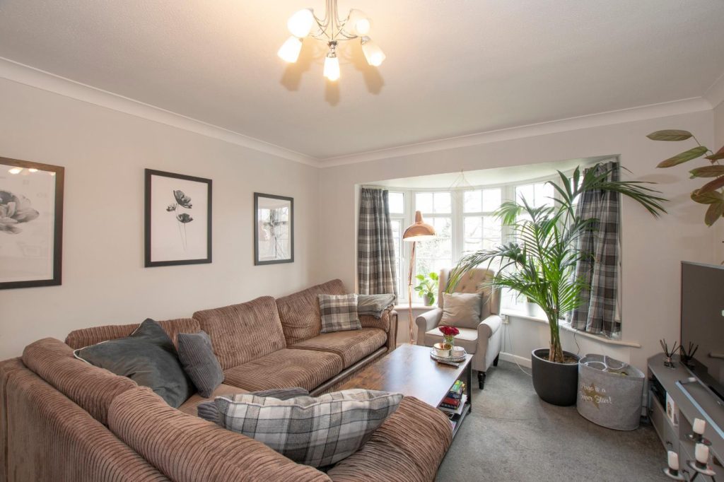Hiltingbury Road, Chandler’s Ford, Eastleigh photo 3